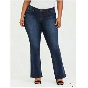TORRID Sz 18 Source of Wisdom Slim Boot Jean